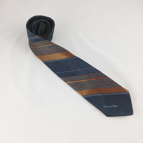OSCAR DE LA RENTA Striped Tie - Picture 2 of 8